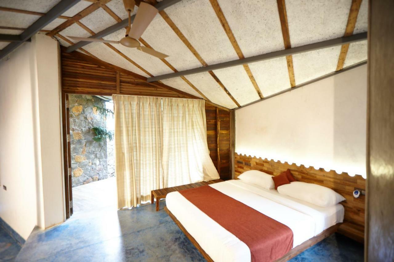 فيلا Nethersole Damفي Lake View Forest Retreat, Kamshet المظهر الخارجي الصورة