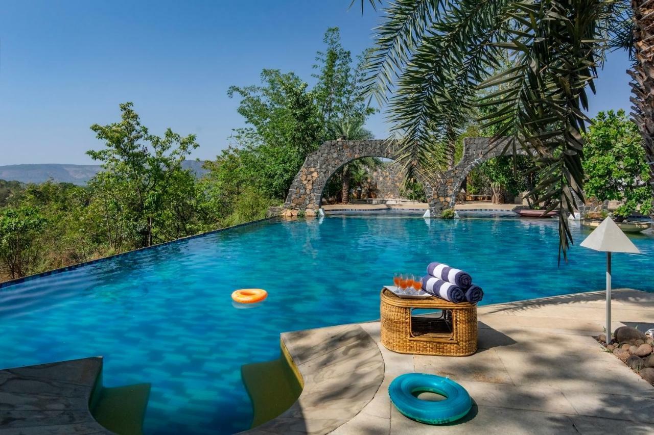 فيلا Nethersole Damفي Lake View Forest Retreat, Kamshet المظهر الخارجي الصورة
