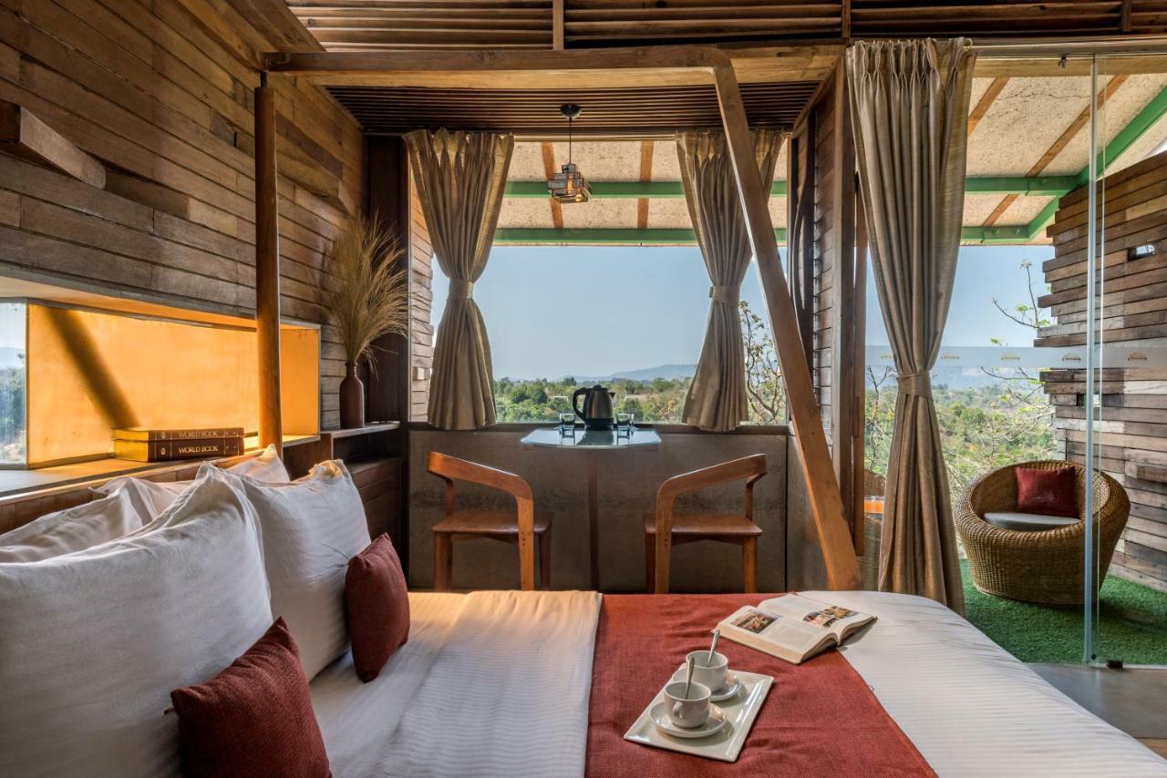 فيلا Nethersole Damفي Lake View Forest Retreat, Kamshet المظهر الخارجي الصورة